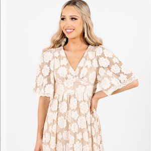 NEVER WORN stunning champagne dress